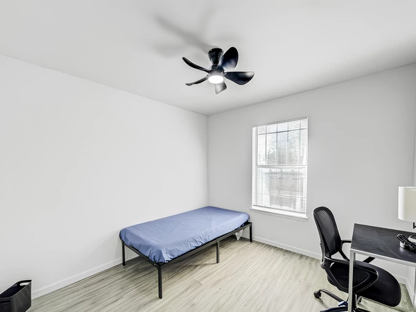 Coliving in Wolf Creek - Sw Dallas, Dallas