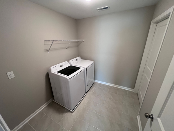 Coliving in West Sugar Creek - North Charlotte, Charlotte