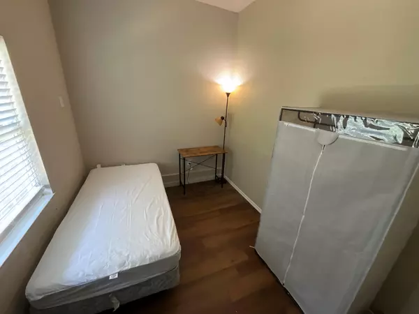 Coliving in Wolf Creek - Sw Dallas, Dallas