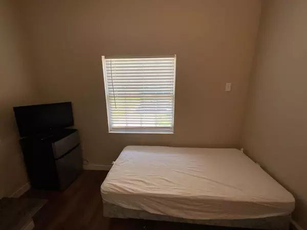 Coliving in Wolf Creek - Sw Dallas, Dallas
