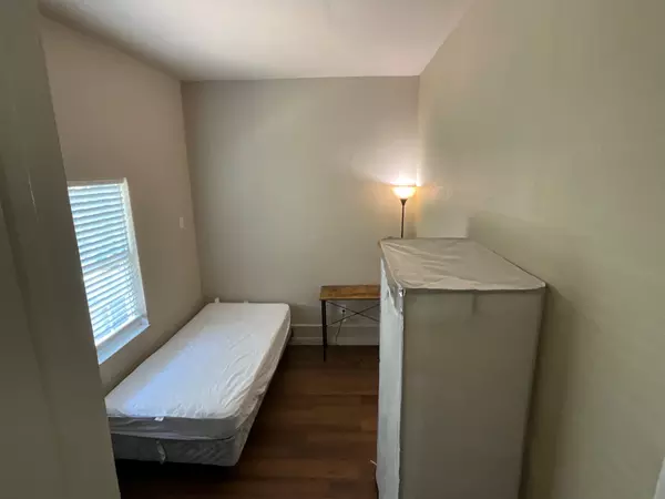 Coliving in Wolf Creek - Sw Dallas, Dallas