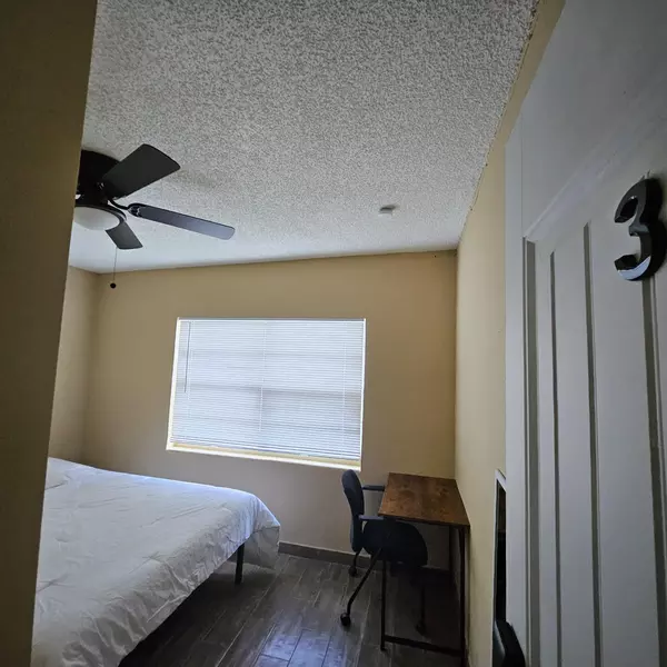 Coliving in Holden Heights - Central Orlando, Orlando