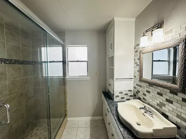 Coliving in Spring - Ne Houston, Houston