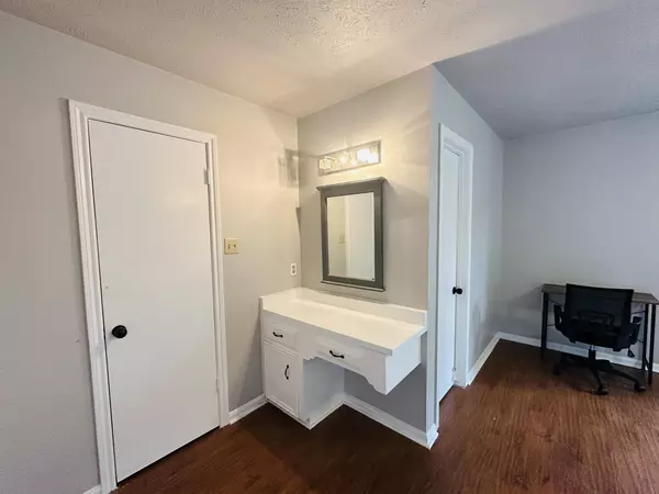 Coliving in Spring - Ne Houston, Houston