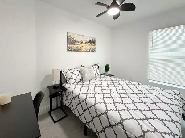 Coliving in Grant Park Tampa - East Tampa, Tampa