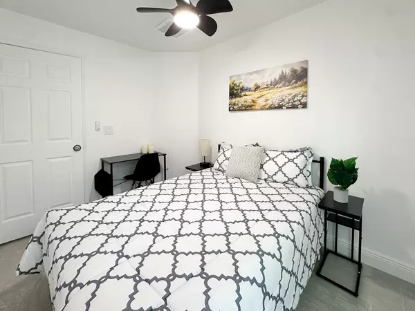 Coliving in Grant Park Tampa - East Tampa, Tampa