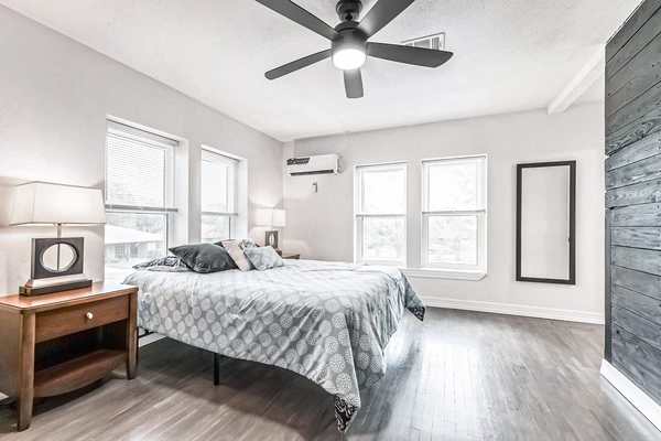 Coliving in Greater Hobby Area - Se Houston, Houston