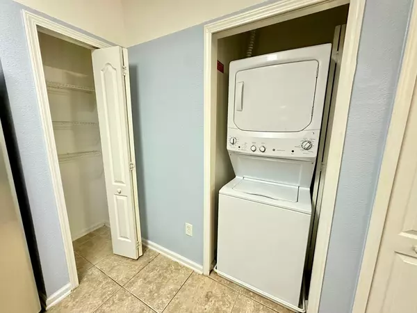 Coliving in Deerwood - Southside, Jacksonville