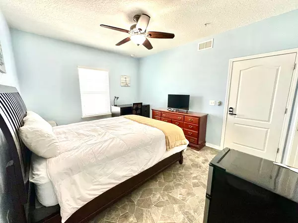 Coliving in Deerwood - Southside, Jacksonville