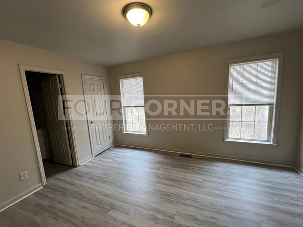 Coliving in Carrboro - Chapel Hill, Raleigh
