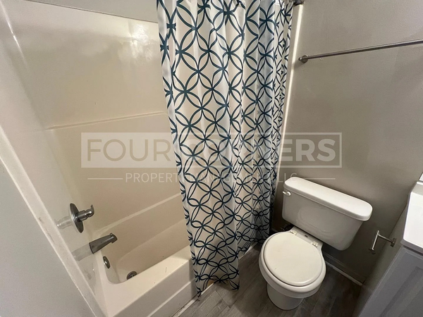 Coliving in Carrboro - Chapel Hill, Raleigh