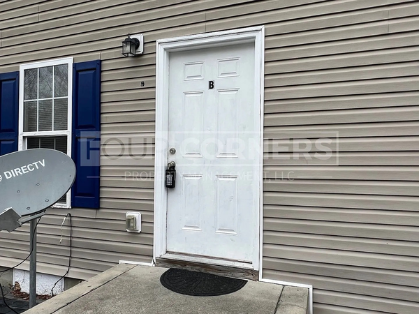 Coliving in Carrboro - Chapel Hill, Raleigh