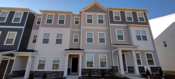 Coliving in Apex - Outer Triangle, Raleigh