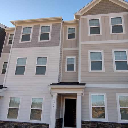 Coliving in Apex - Outer Triangle, Raleigh
