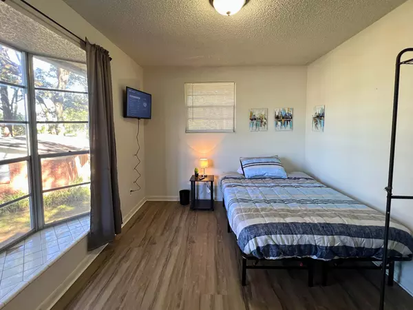 Coliving in Lake Forest - Northside, Jacksonville