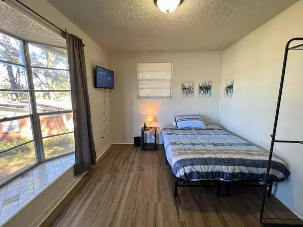 Coliving in Lake Forest - Northside, Jacksonville