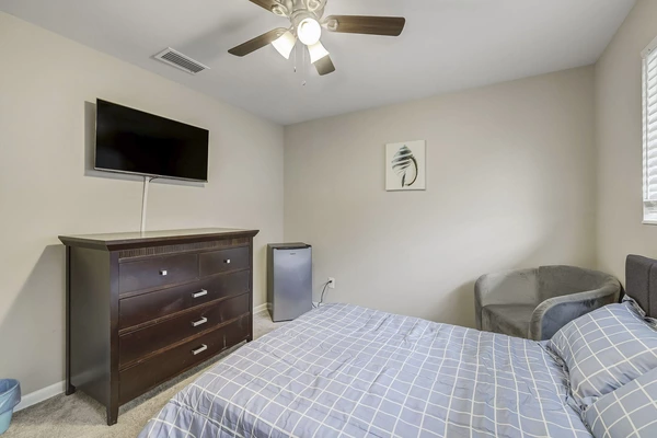 Coliving in Cedar Hills - Westside, Jacksonville