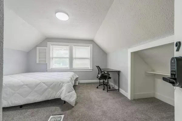 Coliving in Ivanhoe - KCMO, Kansas City