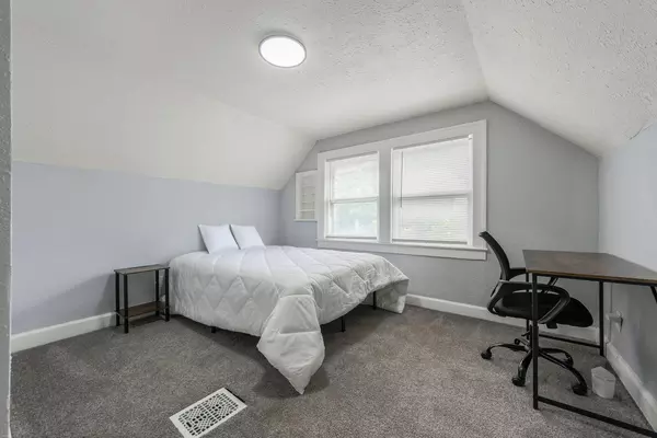 Coliving in Ivanhoe - KCMO, Kansas City