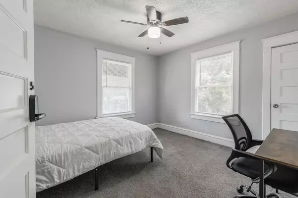 Coliving in Ivanhoe - KCMO, Kansas City