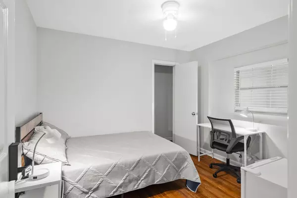 Coliving in Cedar Hills - Westside, Jacksonville