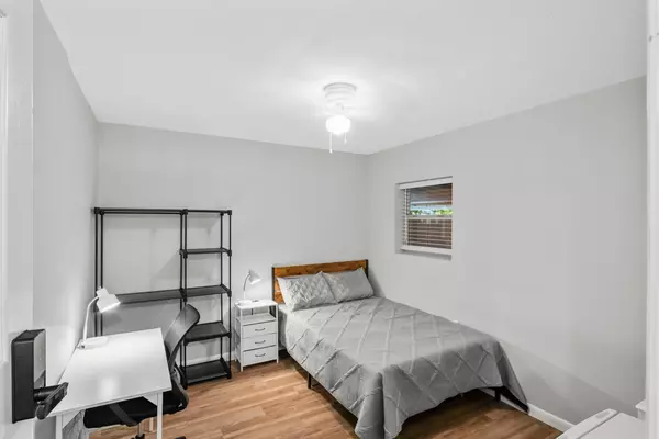 Coliving in Cedar Hills - Westside, Jacksonville