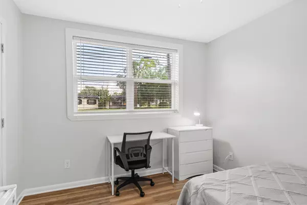 Coliving in Cedar Hills - Westside, Jacksonville
