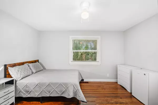 Coliving in Cedar Hills - Westside, Jacksonville