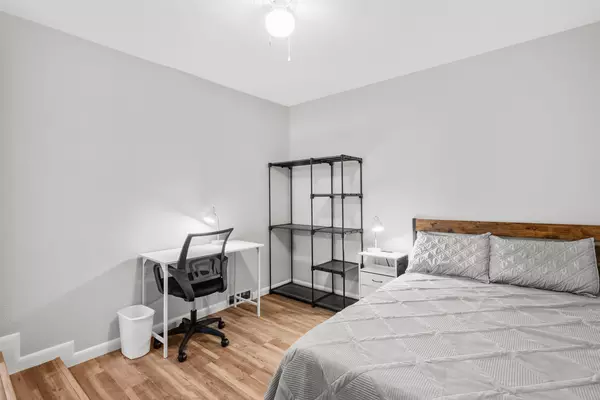 Coliving in Cedar Hills - Westside, Jacksonville