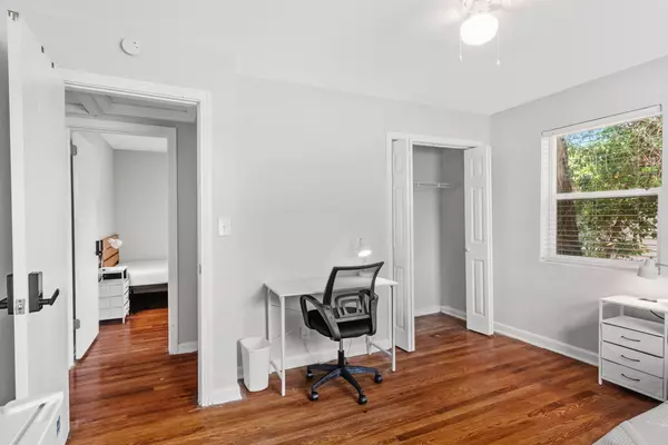 Coliving in Cedar Hills - Westside, Jacksonville