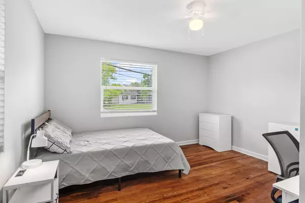 Coliving in Cedar Hills - Westside, Jacksonville