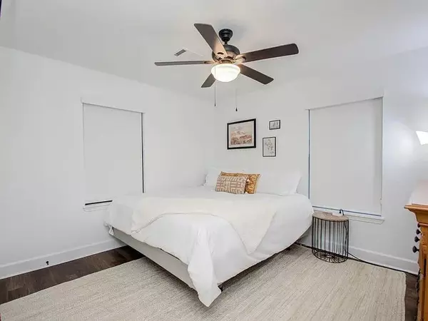 Coliving in Braeswood Place - Inner Loop, Houston