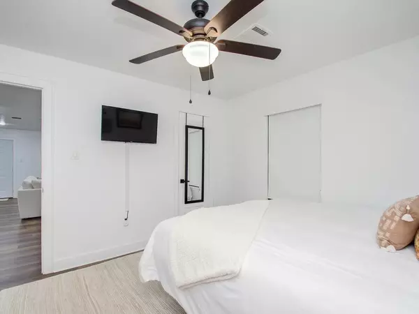 Coliving in Braeswood Place - Inner Loop, Houston