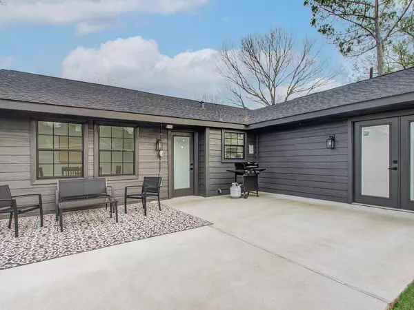Coliving in Braeswood Place - Inner Loop, Houston