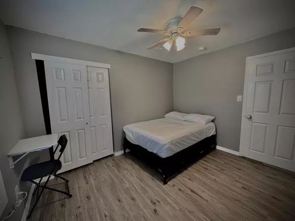 Coliving in Port Orange - Outer Orlando, Orlando