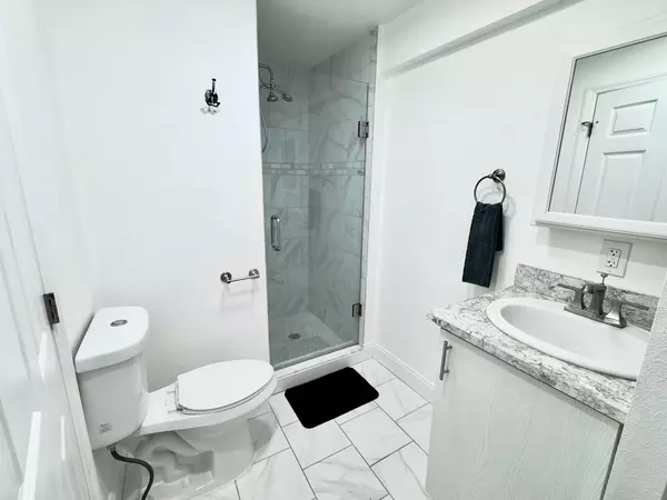 Coliving in Port Orange - Outer Orlando, Orlando