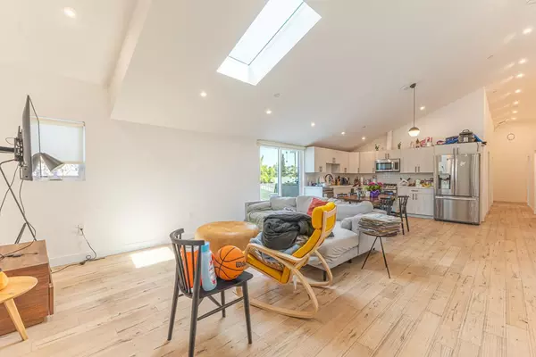 Coliving in Northeast Los Angeles - Central Los Angeles, Los Angeles