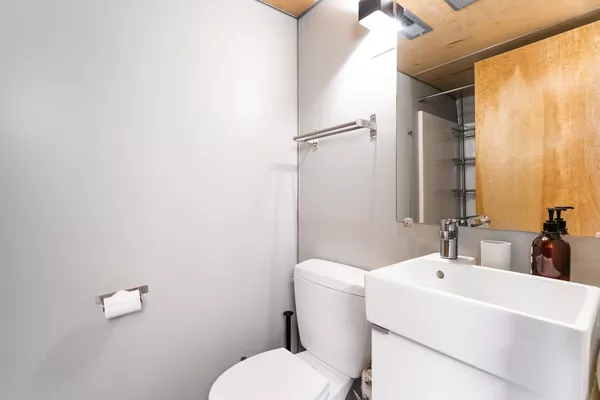 Coliving in Edgewood DC - Washington Northeast, Washington DC