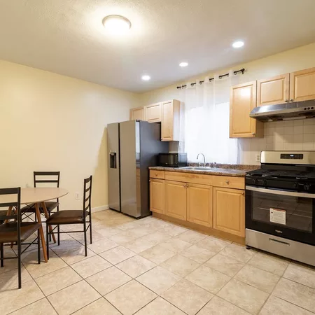 Coliving in East Boston - Boston, Boston
