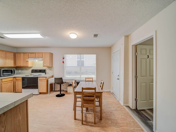 Coliving in Wolf Creek - Sw Dallas, Dallas