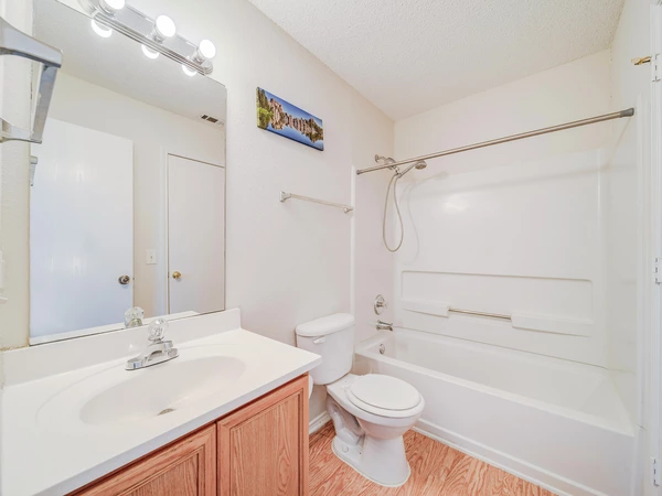 Coliving in Wolf Creek - Sw Dallas, Dallas