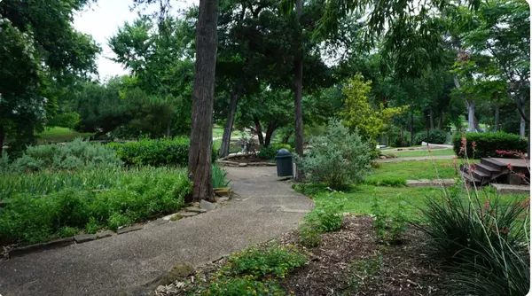 Coliving in Oak Cliff - Sw Dallas, Dallas