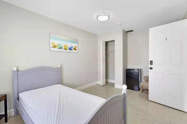 Coliving in Daytona Beach - Outer Orlando, Orlando