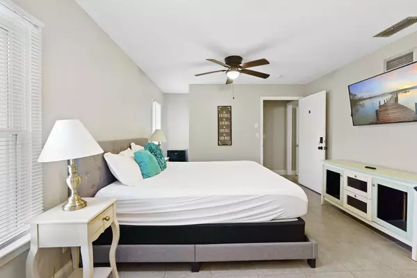 Coliving in Daytona Beach - Outer Orlando, Orlando