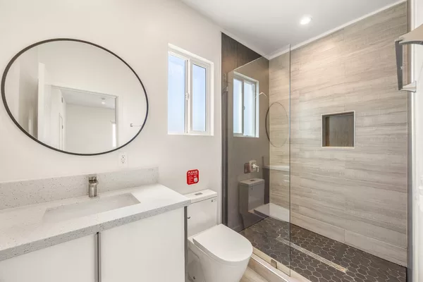 4 bedrooms apartment for rent in Valley Village - San Fernando Valley, Los Angeles