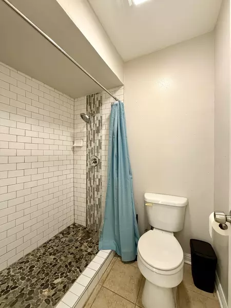 Coliving in Kirby - East SATX, San Antonio
