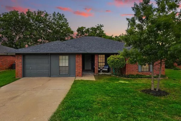 Coliving in Cedar Hill - Sw Dallas, Dallas