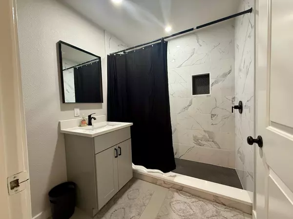 Coliving in North Lamar - North Austin, Austin