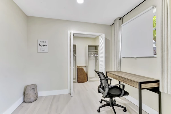 Coliving in Hialeah - Miami Dade, Miami