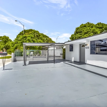 Coliving in Hialeah - Miami Dade, Miami